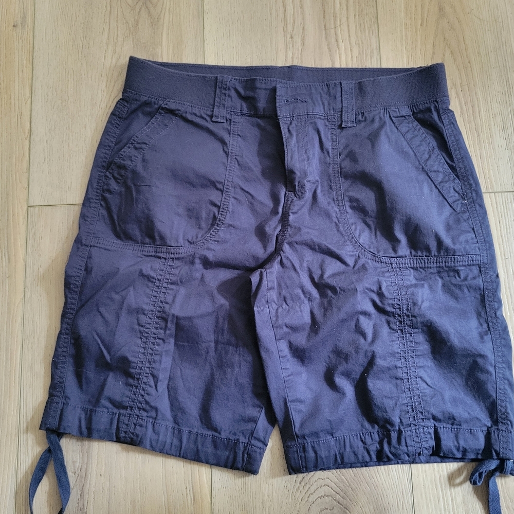 💫Size 10 women's shorts navy blue color